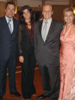 Los hermanos Peralta recibieron un premio Master que presentaron Paz de Alarcon y Pepe da Rosa