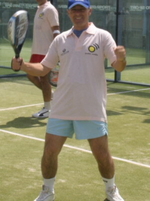 El Cordobes,Raquel Revuelta,Soto y Charo Reina juegan al padel en Sato de Sevilla