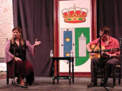 El Concurso de Cante Flamenco de Gines comenzó con su primera semifinal