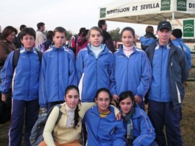 La Escuela Municipal de Atletismo de Lora del Río estuvo presente en el Cross de Itálica