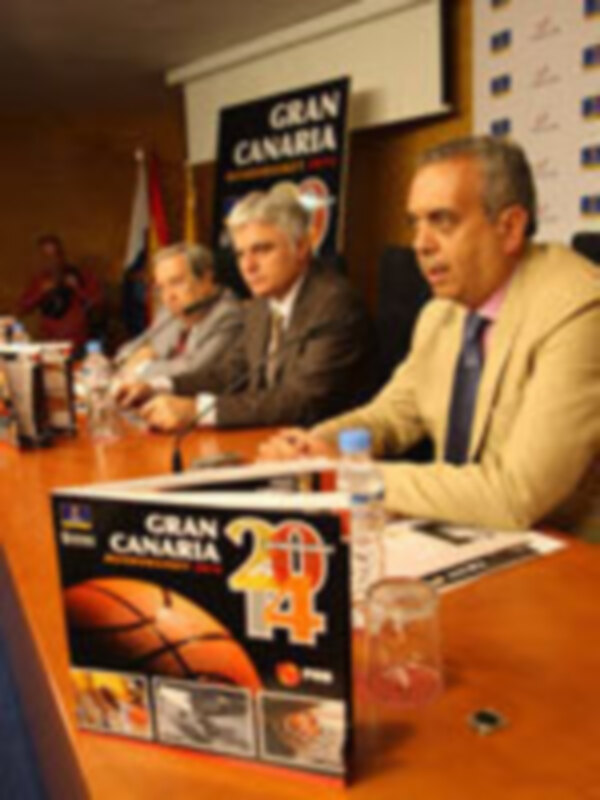 Conferencia de prensa en Gran Canaria con representantes de la Federación Canaria de Baloncesto.