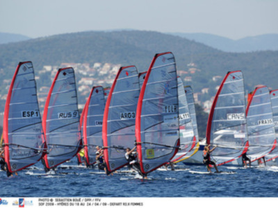 Exhibición final de Blanca Manchón que se cuelga el bronce en Hyeres 