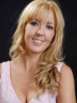 Cristina Hache presenta el viernes un festival de ayuda  para Haití, en Triana