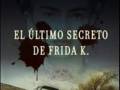 Portada de 'El Último Secreto' de Frida K., con un vehículo abandonado en un paisaje desolado.