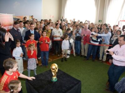 Más de 2.000 sevillanos disfrutan de la Copa del Mundo