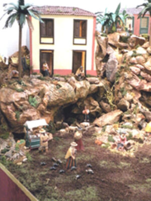 El Hogar Canario, instalo su Belén, un año mas en Sevilla