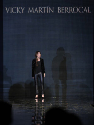 Pasarela SIMOF 2011 desde la cámara de Harry Macías 1