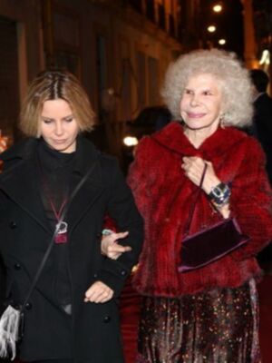 Los Alba apoyan a Cecilia Gómez la ex de Fran Rivera en Sevilla