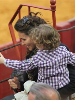 La Duquesa de Alba celebra su 85 cumpleaños en córdoba con Alfonso Diez