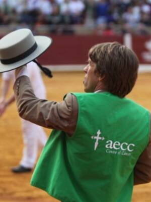 La Duquesa de Alba celebra su 85 cumpleaños en córdoba con Alfonso Diez