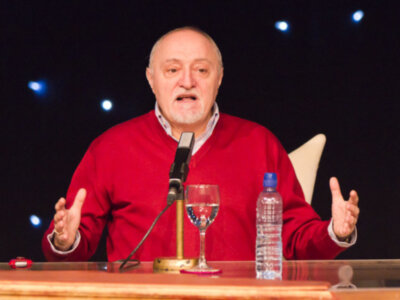 Moncho Borrajo presenta "íntimo" en el teatro quintero el 31 de marzo, 1 y 2 de abril