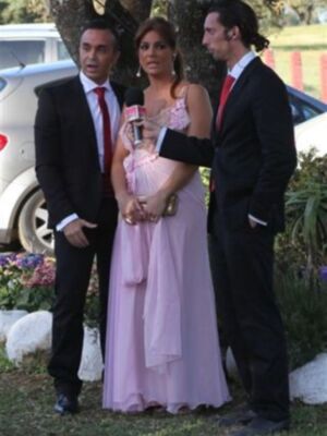 Rocío Carrasco con Fidel Albiac, espectacular en la boda de su prima Rosario