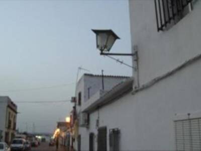 La coalición Partido Andalucista y Compromiso con Lora visita la barriada del veredón del acebuchal