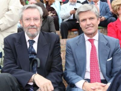 Fran Rivera, Espartaco y Patricia rato coinciden en la maestranza para ver a Cayetano rivera.  