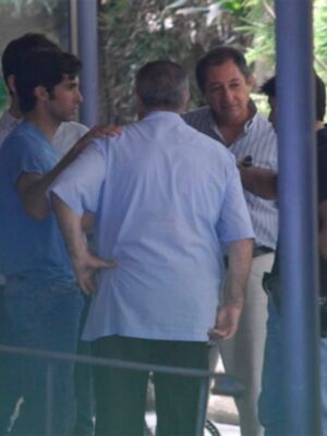 Fran y Cayetano Rivera muy preocupados por la salud de su tía Belén tuvieron que ingresarla de urgencia por una recaída