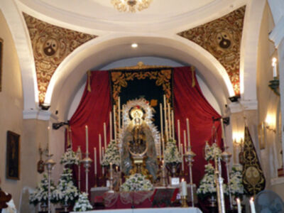Altar y cultos en la capilla del Carmen de Calatrava (Sevilla)&#8207;