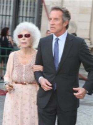 La Duquesa de Alba podría casarse en septiembre en el palacio de dueñas de Sevilla