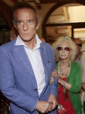 La Duquesa De Alba  se casa 5 octubre  a la una de la tarde 