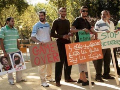 Sacha Baron Cohen rueda EL DICTADOR en la Plaza de España de Sevilla  