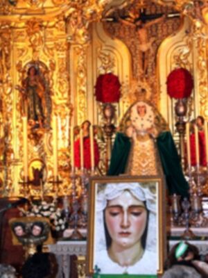 La Antigua Hermandad de la Vera-cruz de Alcalá del Río, presento el cartel del XL Aniversario de la Coronación Canónica de la Stma. Virgen de las Angustias Coronada de Alcalá del Río.