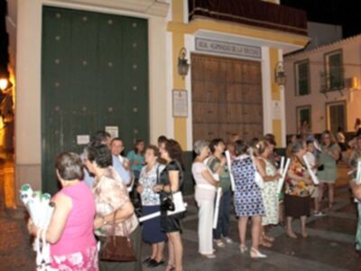 La Antigua Hermandad de la Vera-cruz de Alcalá del Río, presento el cartel del XL Aniversario de la Coronación Canónica de la Stma. Virgen de las Angustias Coronada de Alcalá del Río.