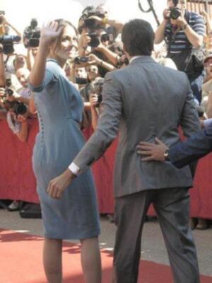 Antonio García reafirma la autoría del vestido de Eva González en la boda de la duquesa de Alba