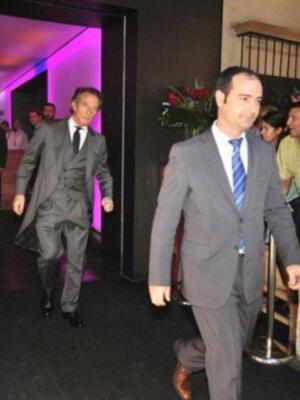 Salida de Alfonso Díez  del Hotel EME