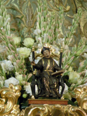 Espectacular altar de cultos de Triduo en honor a María Stma. de las Angustias Coronada de Alcalá del Río‏