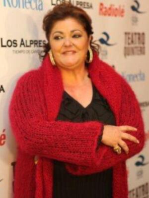 Francisco Rivera, con su novia Lourdes, feliz por la paternidad y la boda de su hermano pequeño