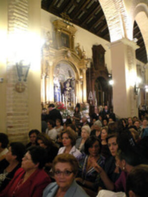  Galeria de la Solemne Función Eucarística, donde se procedió a la imposición del Fajín del Rey Juan Carlos I, a la Soledad de Alcalá del Río.