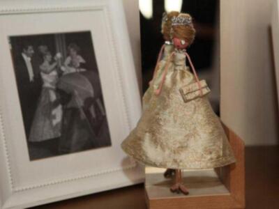 La duquesa de alba inaugura una exposición sobre moda con los trajes que ha lucido a lo largo de su vida