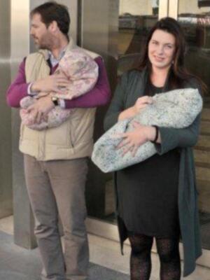 Alejandra Osborne ya tiene a sus mellizos en su casa sevillana