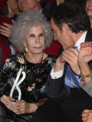 La duquesa de Alba premiada por Onda Cero