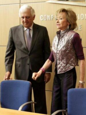 María Teresa Fernández de la Vega luce su nueva imagen en Sevilla