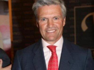 Espartaco feliz al año de su divorcio