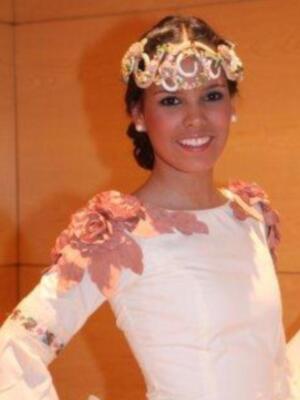 José Fernando ortega apoya a su hermana Gloria Camila en un desfile 