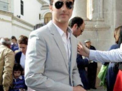 Numerosos personajes conocidos en Feria de Sevilla 2012