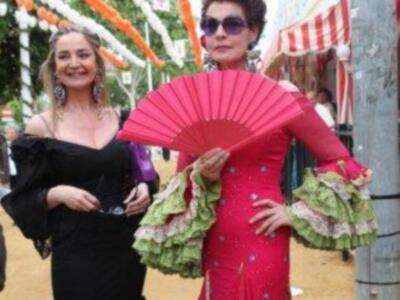 Numerosos personajes conocidos en Feria de Sevilla 2012