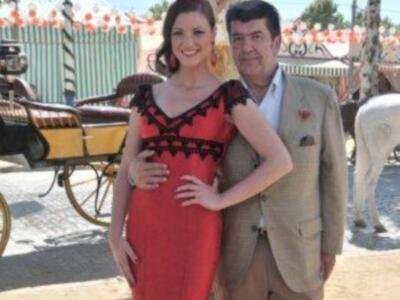 Numerosos personajes conocidos en Feria de Sevilla 2012