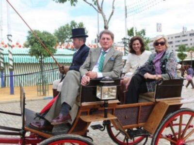 Numerosos personajes conocidos en Feria de Sevilla 2012