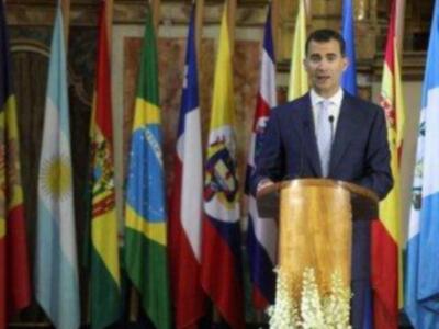 El cariñoso recibimiento al príncipe en Cádiz