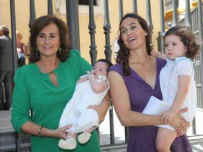 Bautizo de Manuela, nieta de Carmen Tello