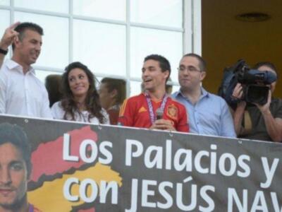 Jesús Navas, recibido como un héroe en su pueblo, Los Palacios