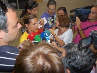 Marina Alabáu ya está en casa con su inseparable oro olímpico