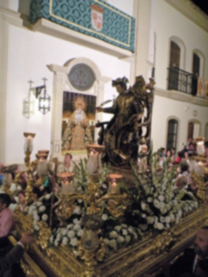 Sevilla.En la villa de Alcalá del Río (Sevilla), se celebró la procesión de subida del Santo Patrón San Gregorio de Osset