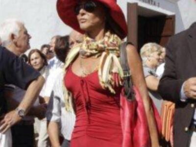 Francisco Rivera y Lourdes Montes formalizan su relación en ronda junto a su hija Cayetana