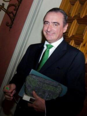 Carlos Herrera y Curro Romero ejercen de béticos 