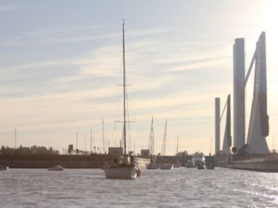 El 'Idefix' se proclama vencedor del 47º Ascenso a vela del río Guadalquivir