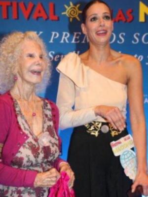 Eva González, la mejor mediadora entre la duquesa de Alba y los Rivera