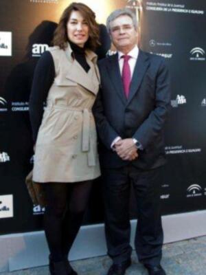 Raquel Revuelta y El Tato posan para calendario solidario asociación síndrome de Down